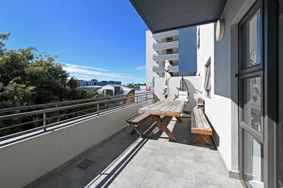 2 Bedroom Property for Sale in Zonnebloem Western Cape